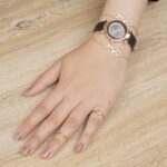 Yifenli Montre Femme Bracelet Cuir _ Noir – Image 2