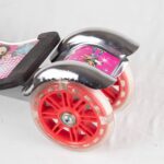 Trottinette avec roues clignotante  Amortisseur Rouge 3 roues – Image 2